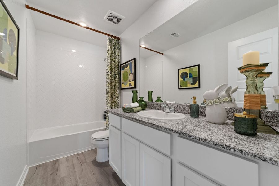 Red Hawk Landing - Telluride - Secondary Bedroom