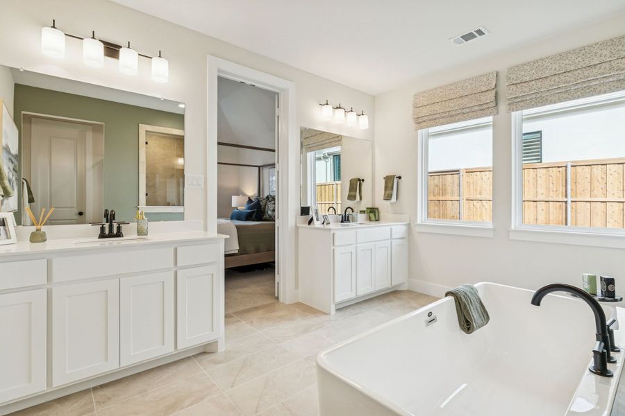 Meraki Model Main Bathroom | American Legend Homes – Forney, TX