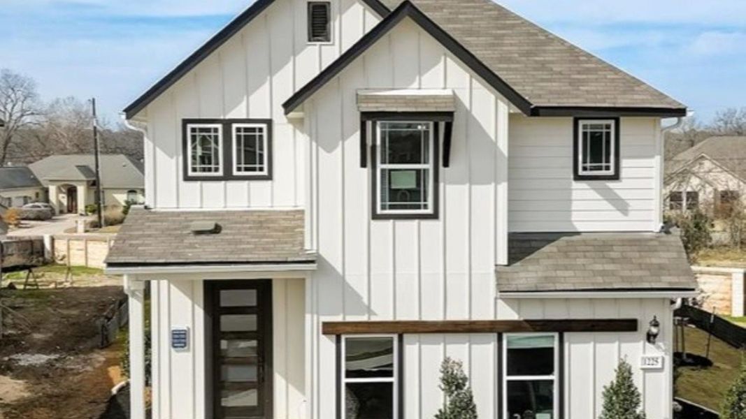Front exterior of a home in the Casinas at Gruene community, located in New Braunfels, TX (Image 3).