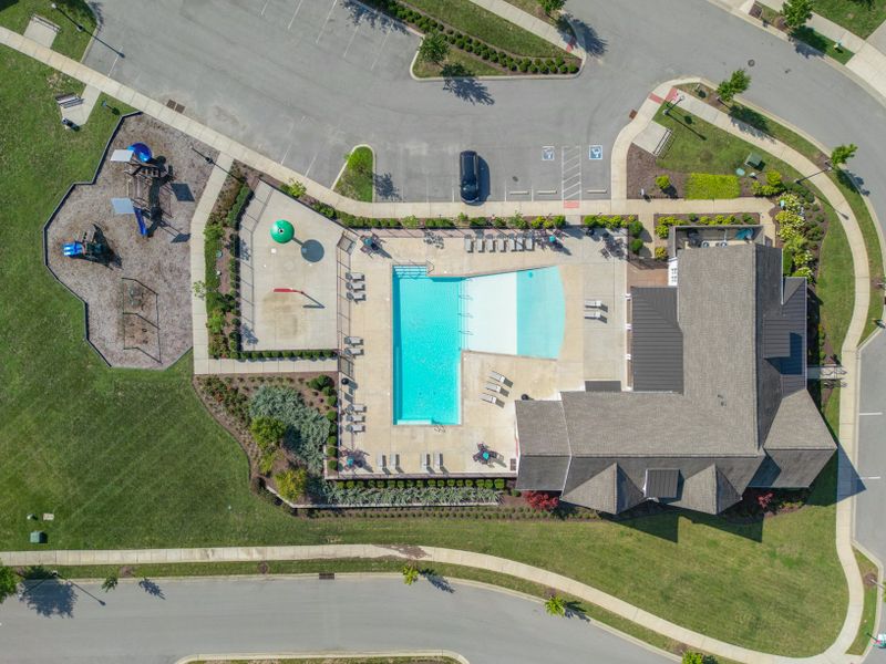 Community amenity available to residents of Waters Edge in Franklin (Image 4).