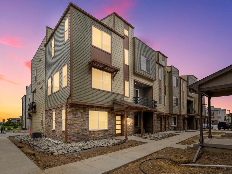 Crestone floorplan exterior image taken at Vive on Via Varra, a Meritage Homes community in Broomfield, CO.