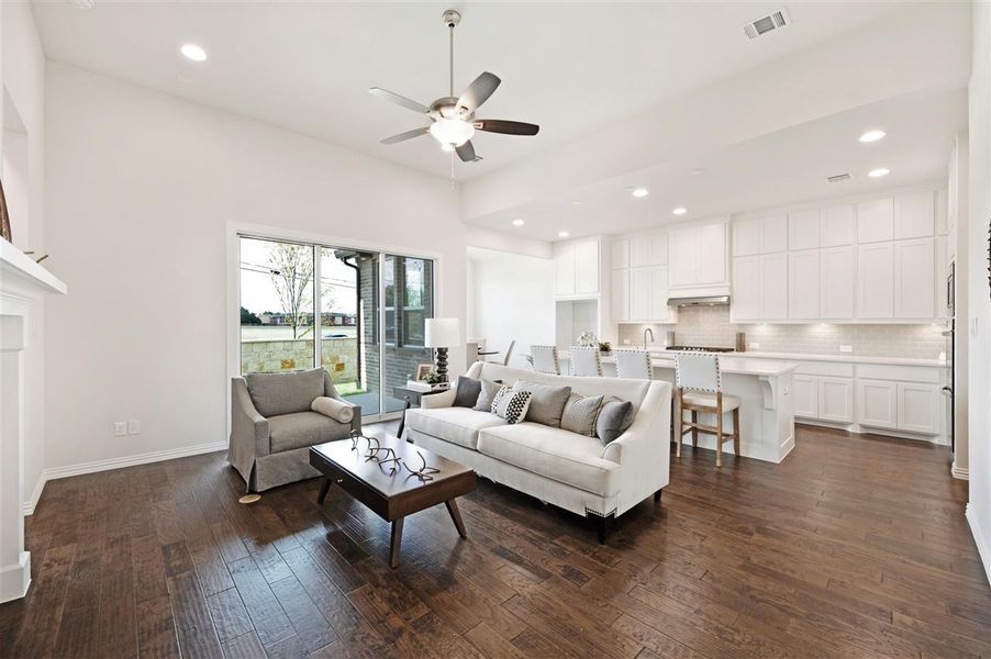 Image 55 of the University Place community in Dallas, TX.