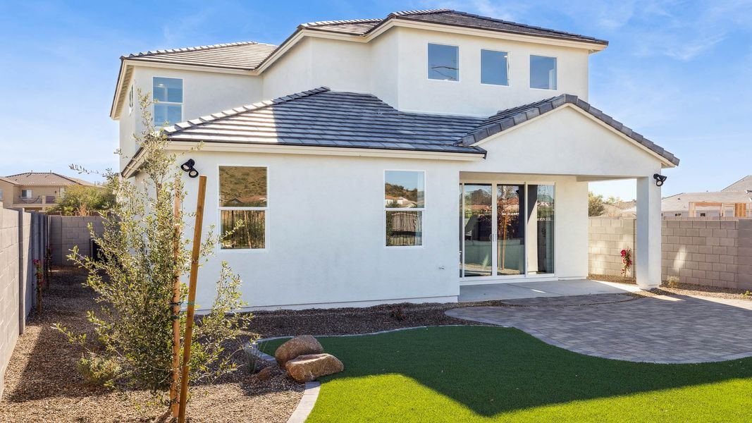 Exterior details of a home in The Ridge at Stone Butte, Phoenix (Image 4).