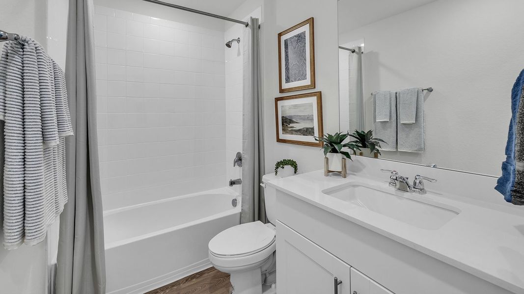 Furnished interior in a model home at Sonoma Oaks in Fredericksburg (Image 37).