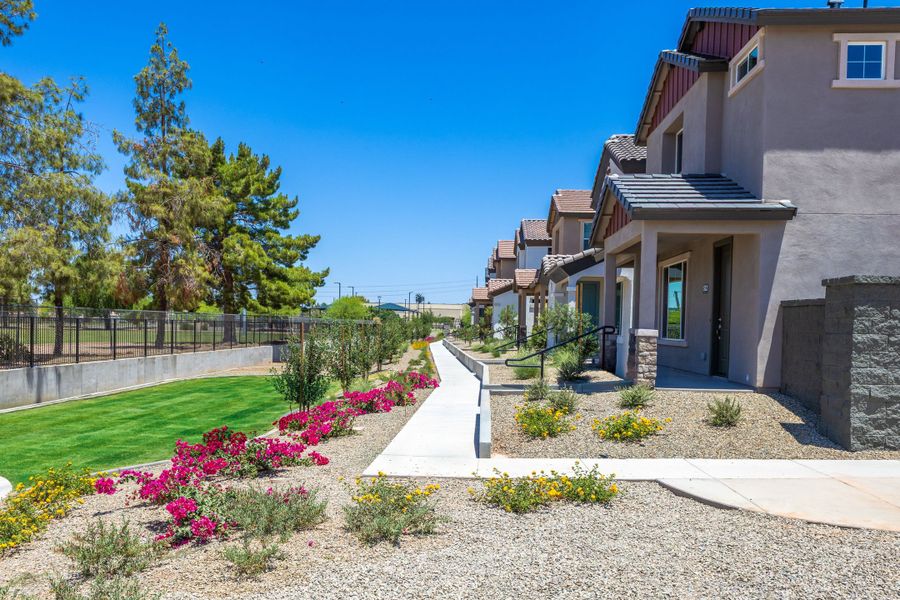 Parkside Villas,85225