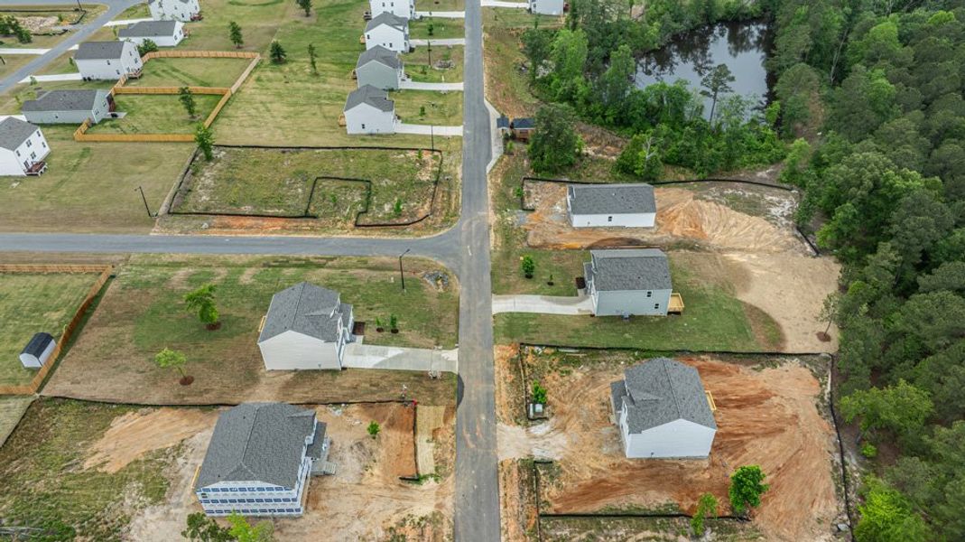 Aerial view of the Mason Ridge community in Spring Lake, NC, showing layout and nearby surroundings (Image 11). Aerial view of the Mason Ridge community in Spring Lake, NC, showing layout and nearby surroundings (Image 11).