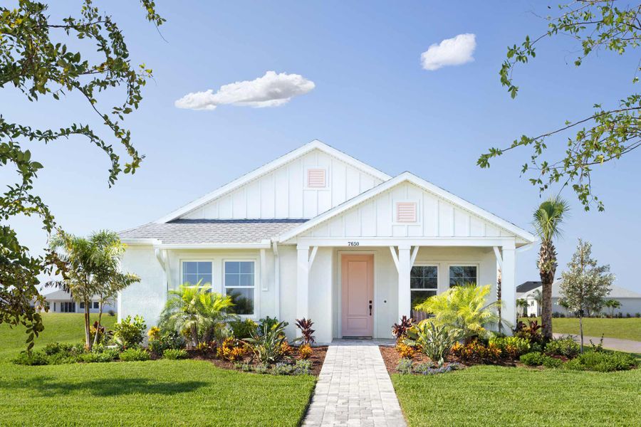Front exterior of a home in the SeaFlower – Bungalow Homes community, located in Bradenton, FL (Image 4).