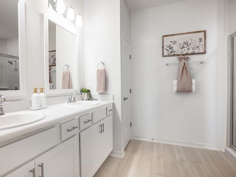 Your suite is complete with a large en-suite bath - Shelby home plan