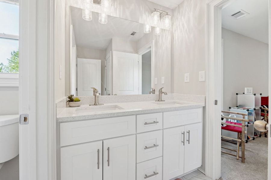 Hadi Builders - Whitestone