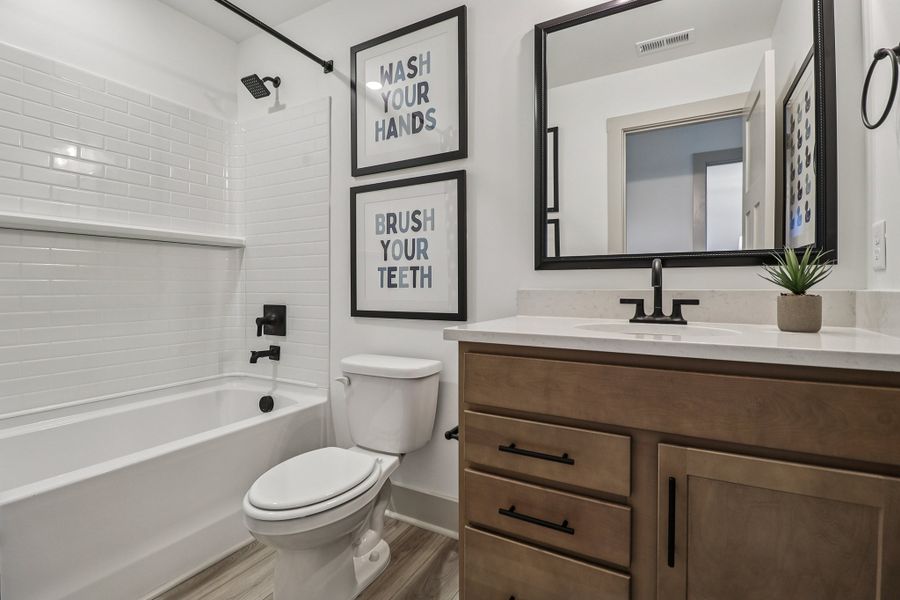 Crestfall II - Bathroom