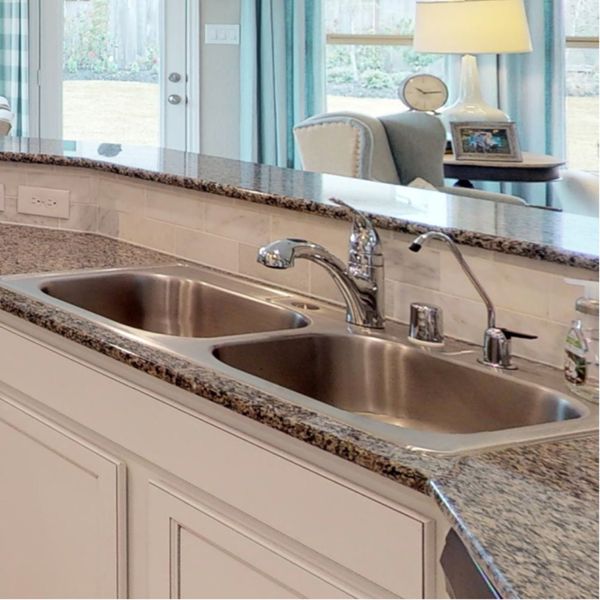 Image 15 of the South Lake Estates community in Mont Belvieu, TX.