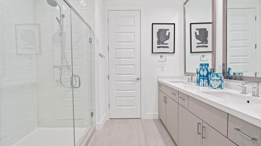 Furnished interior in a model home at Bluebonnet Lofts in Austin (Image 39).