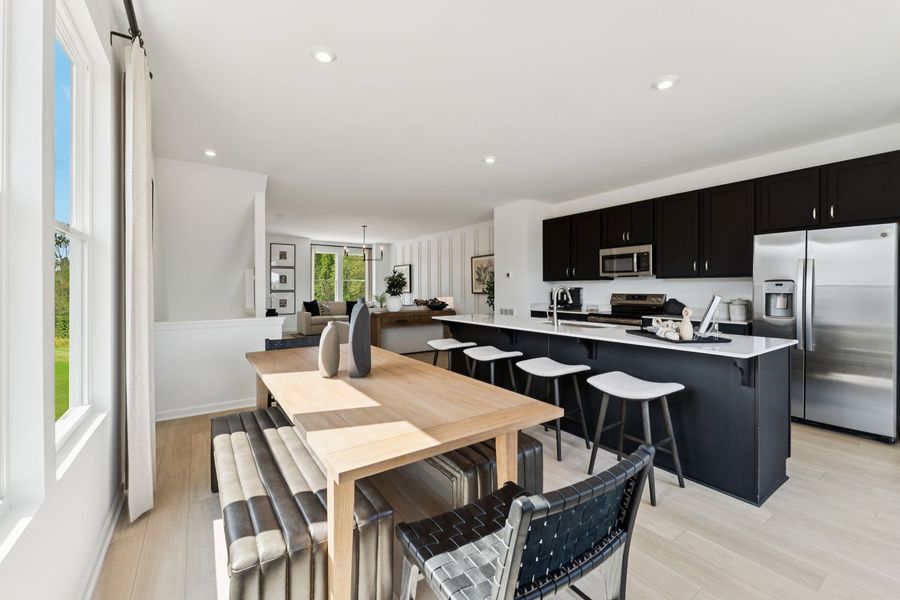 A kitchen that keeps you in the conversation, right in the center of it all