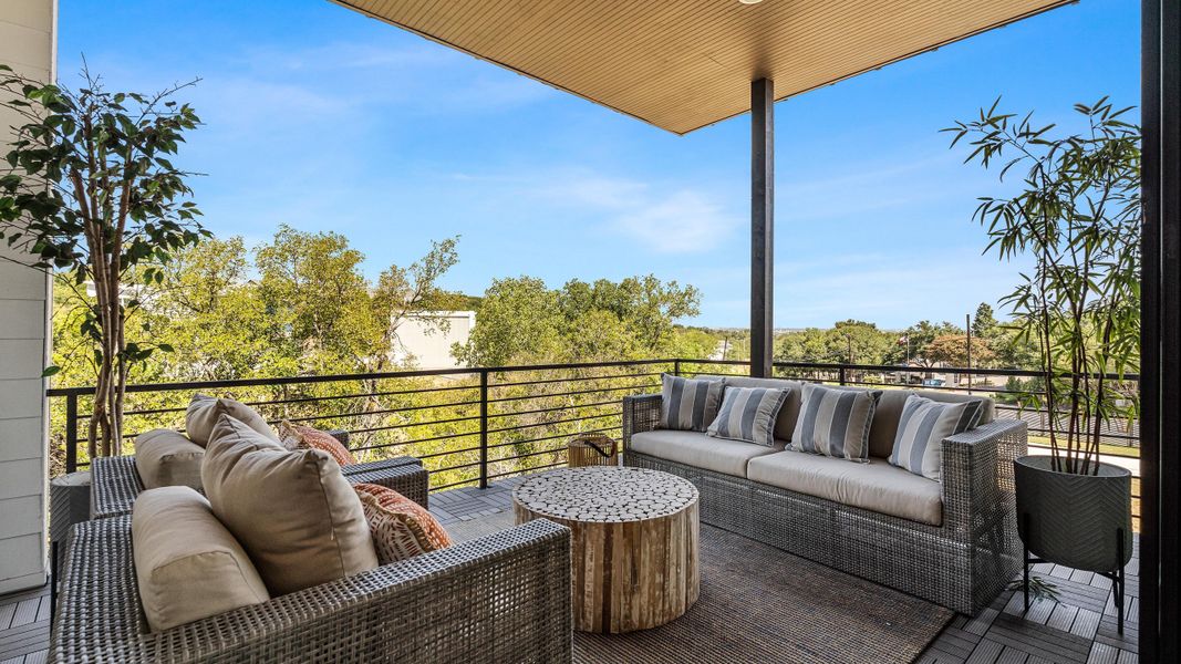 Exterior details of a home in The Park at Sunridge, Austin (Image 20).