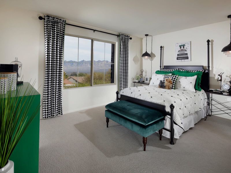 The 2960 floorplan modeled at Entrada del Rio.