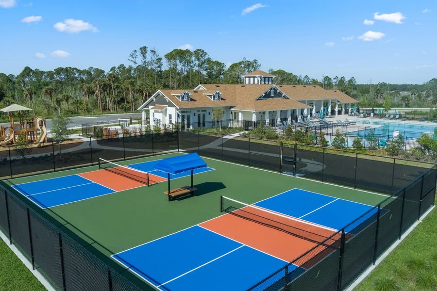 Community pickleball courts