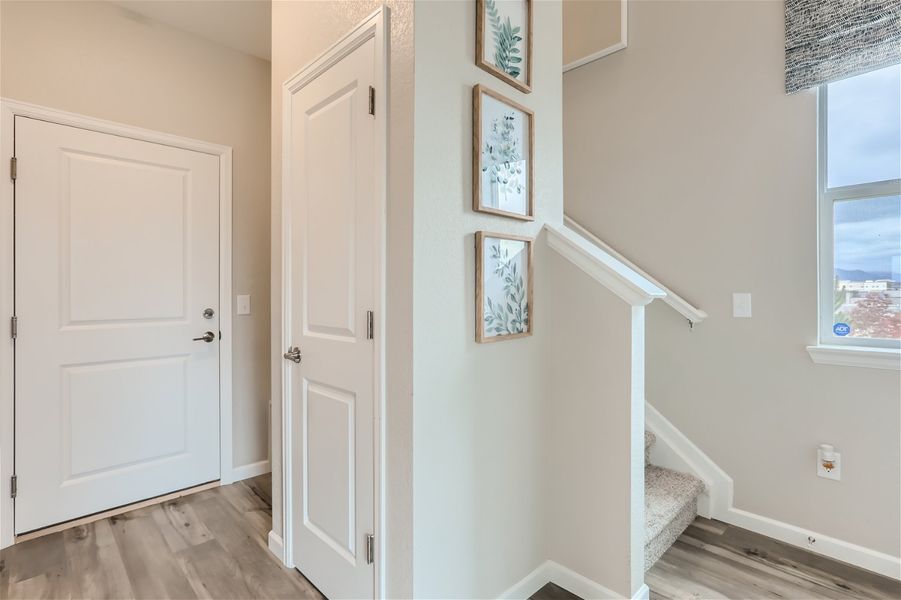 471 interlocken blvd - web quality - 003 - 07 foyer