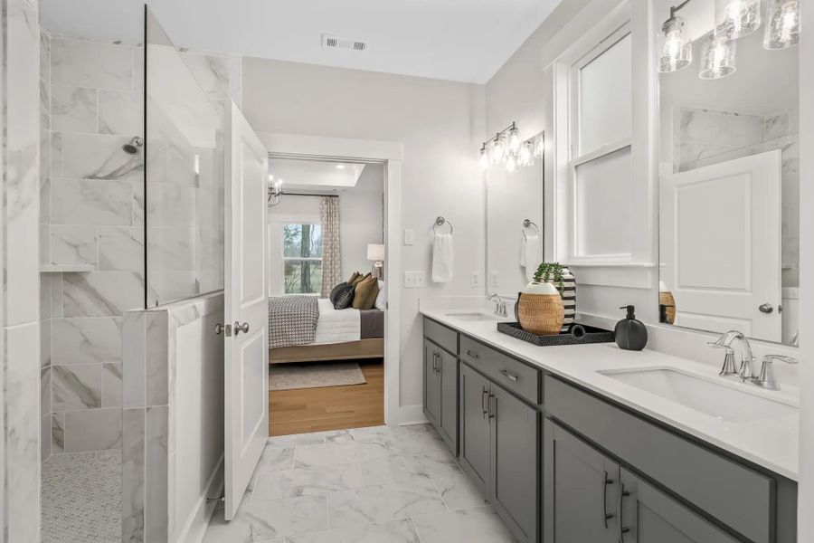 The Roseland II Primary Bath