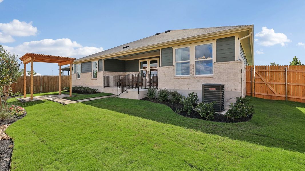 Exterior details of a home in Monarch Ranch, Manor (Image 7).