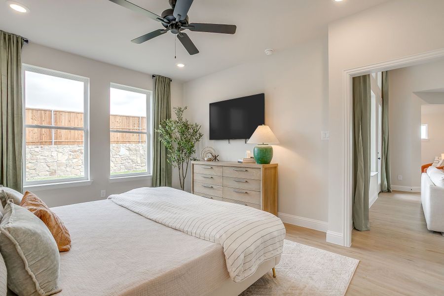 Furnished interior in a model home at Creekside in Royse City (Image 71).