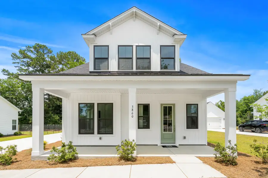 Front exterior of a home in the Downtown Loris Homes community, located in Loris, SC (Image 7). Front exterior of a home in the Downtown Loris Homes community, located in Loris, SC (Image 7).
