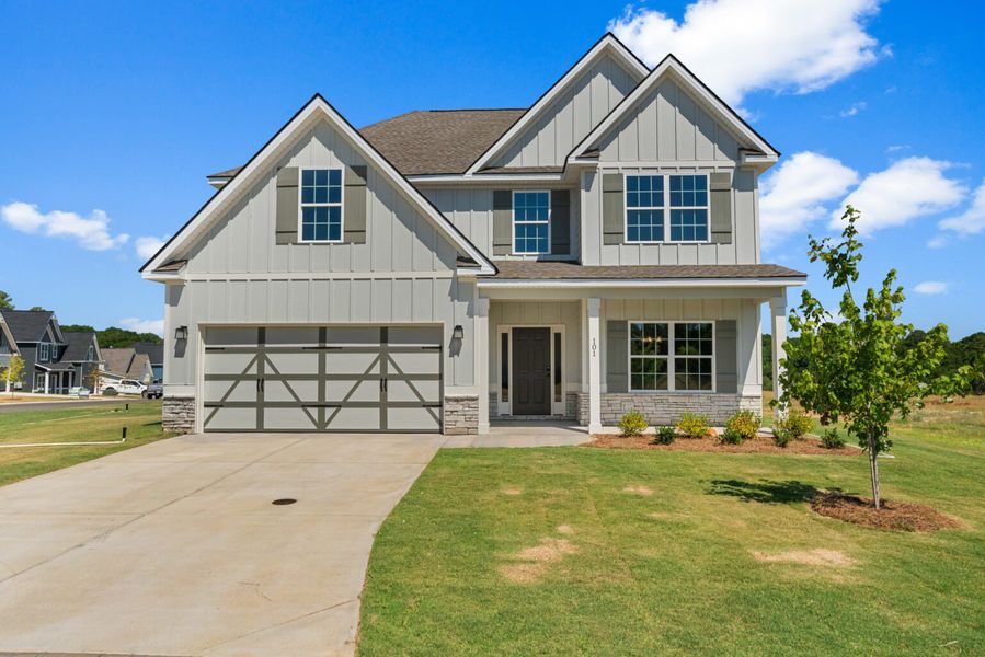 Front exterior of a home in the Juliette Crossing community, located in Forsyth, GA (Image 11).