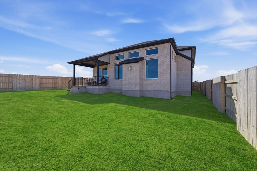 Exterior details of a home in Lariat, Liberty Hill (Image 18).