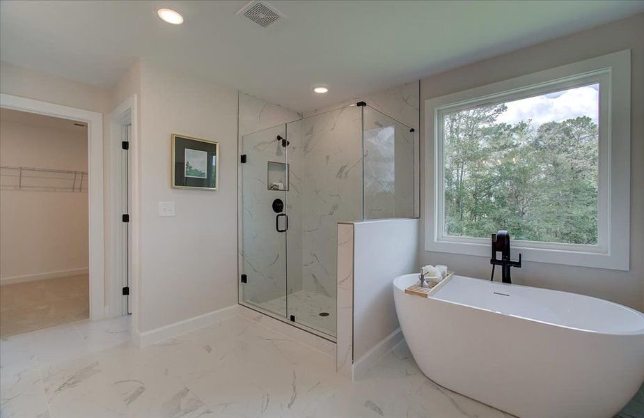 Downing - Prescott Manor :Owner's Bathroom