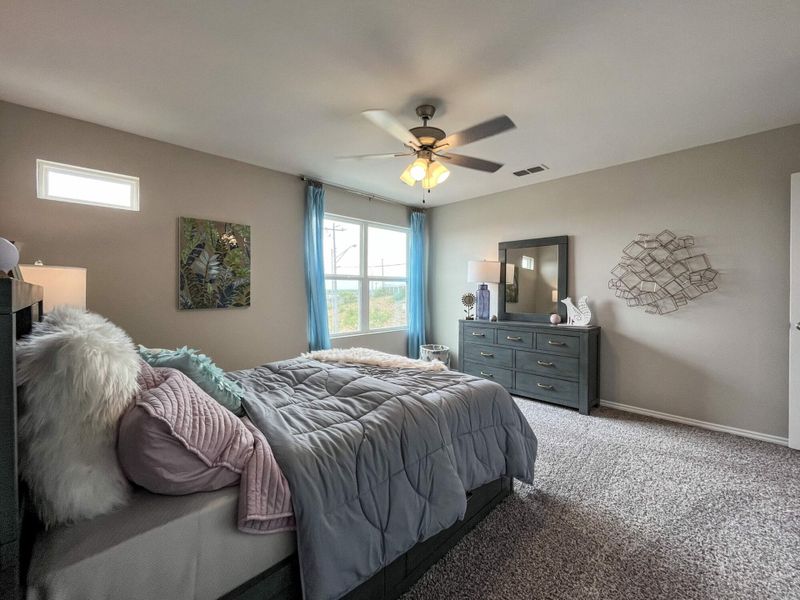 Furnished interior in a model home at Villas San Agustin in Laredo (Image 13).