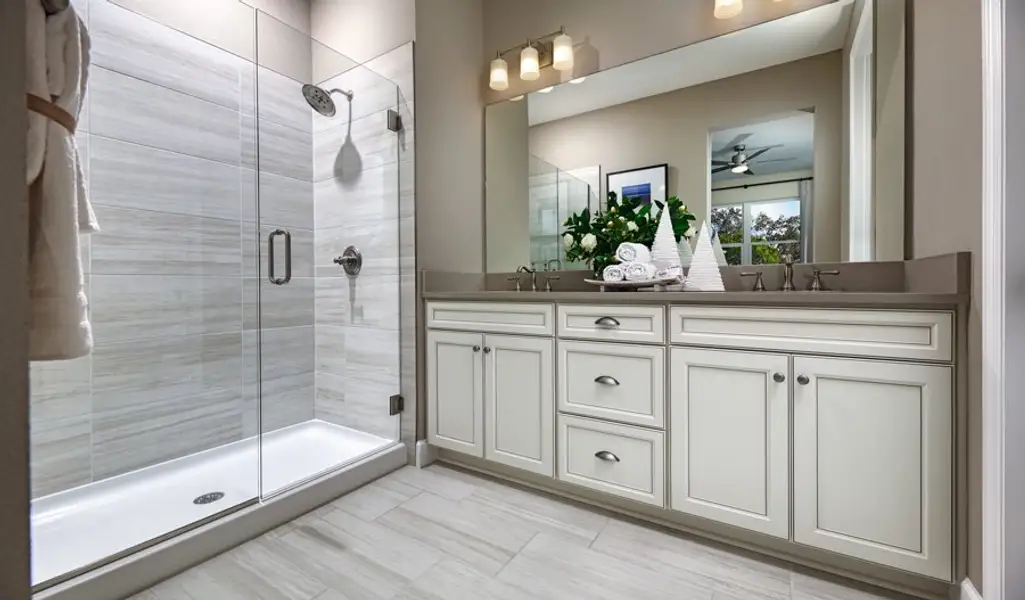 Furnished interior in a model home at Entrada La Coraza in Sahuarita (Image 23).