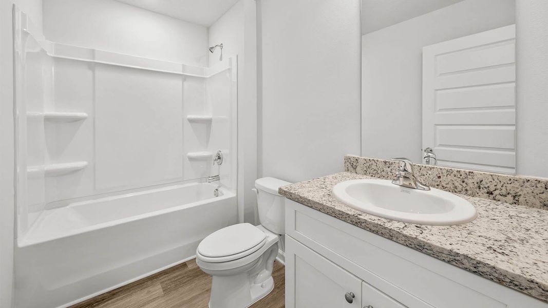 Furnished interior in a model home at Morningside in Panama City (Image 22).