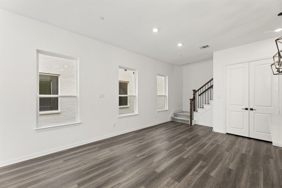 Image 105 of the Legends Crossing - Bungalows community in Irving, TX.