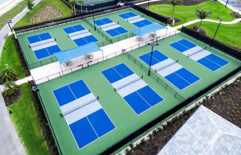 8 Pickleball Courts