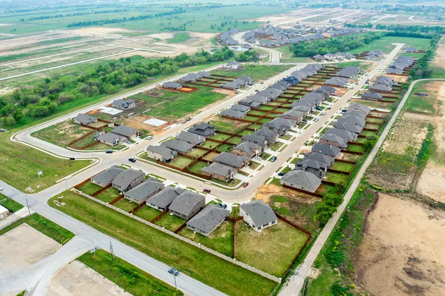 Aerial view of the Hulen Trails community in Fort Worth, TX, showing layout and nearby surroundings (Image 1). Aerial view of the Hulen Trails community in Fort Worth, TX, showing layout and nearby surroundings (Image 1).