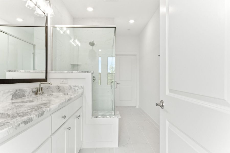 Mira Lagos Villas,75054