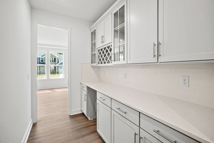 Optional Butler's Pantry Optional Butler's Pantry