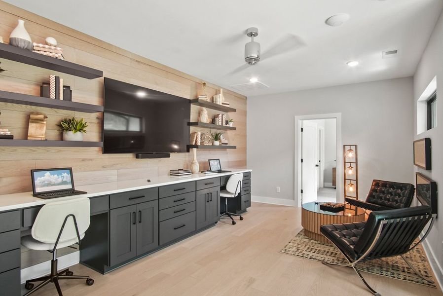 Furnished interior in a model home at Bonterra in Franklin (Image 10). Furnished interior in a model home at Bonterra in Franklin (Image 10).