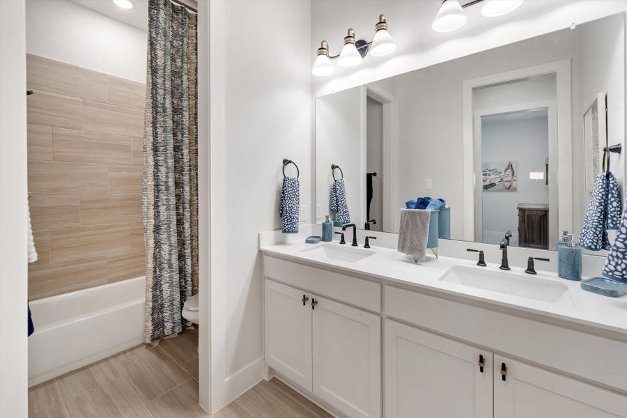 Furnished interior in a model home at Creekview Addition in Van Alstyne (Image 42). Furnished interior in a model home at Creekview Addition in Van Alstyne (Image 42).