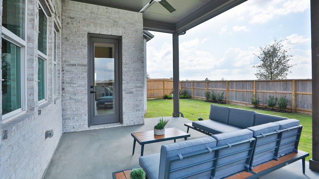 Exterior details of a home in Westland Ranch, League City (Image 7). Exterior details of a home in Westland Ranch, League City (Image 7).
