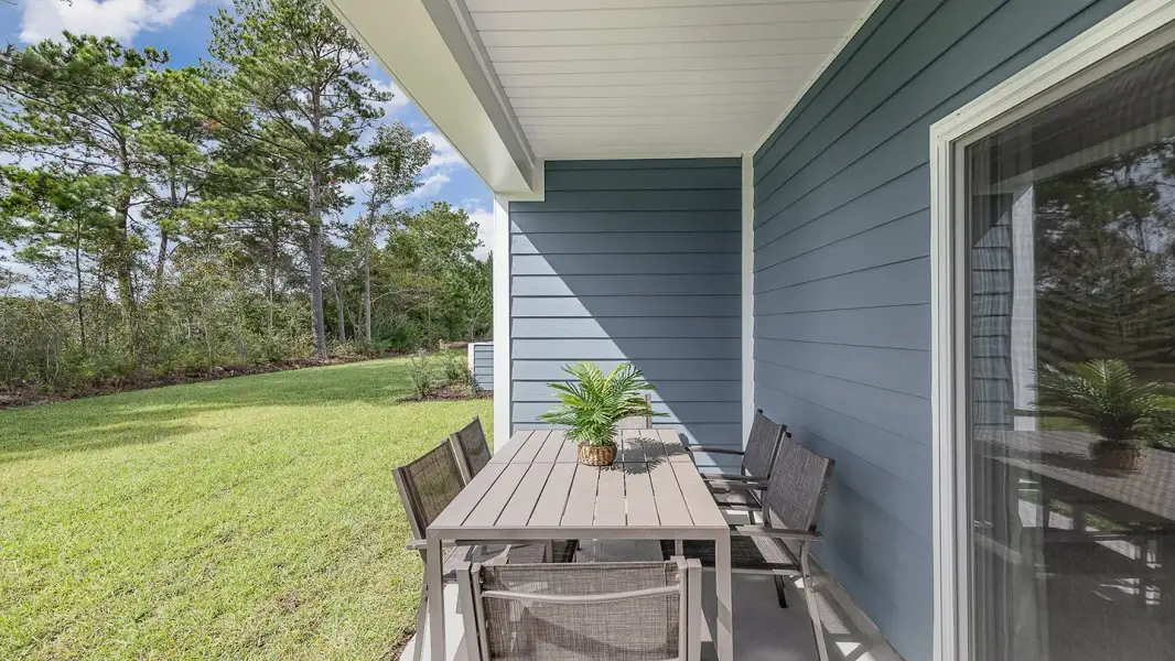 Exterior details of a home in Holden Ridge, Columbia (Image 4).