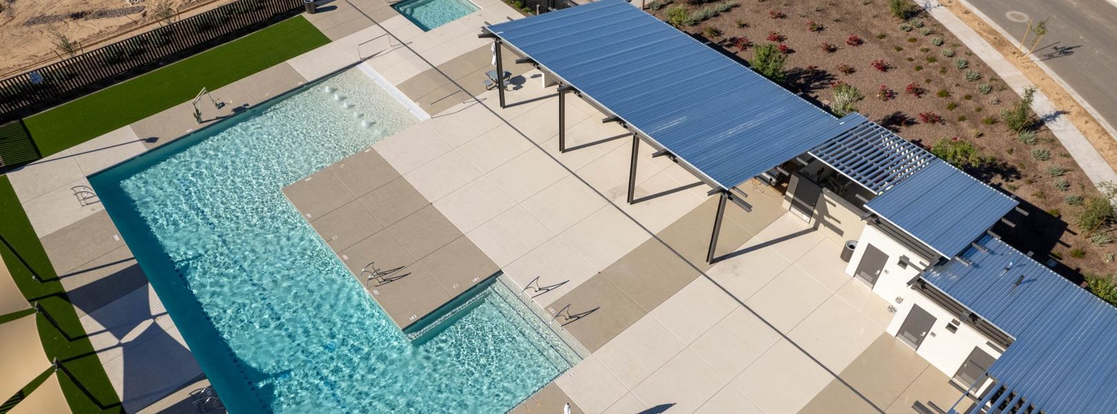 Aerial shot of the pool at Avion