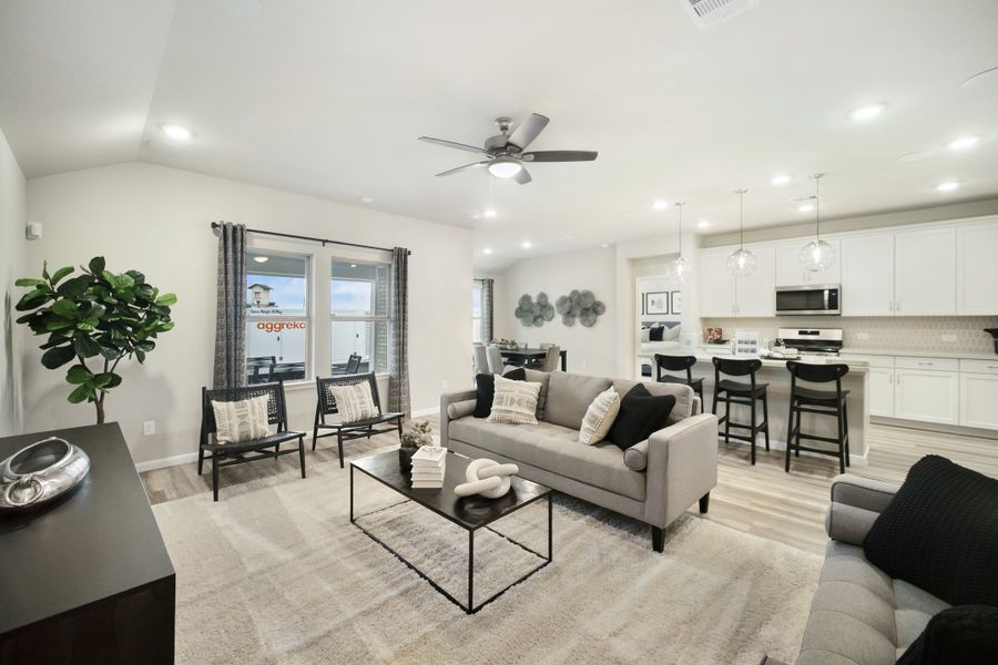 Furnished interior in a model home at Sorella in Tomball (Image 7).