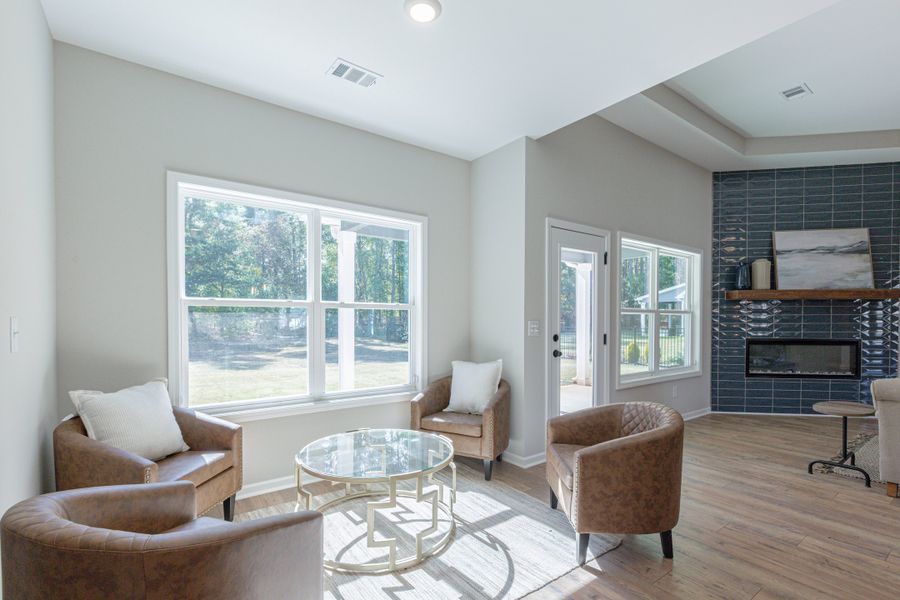 Furnished interior in a model home at Standing Oaks in Senoia (Image 6).