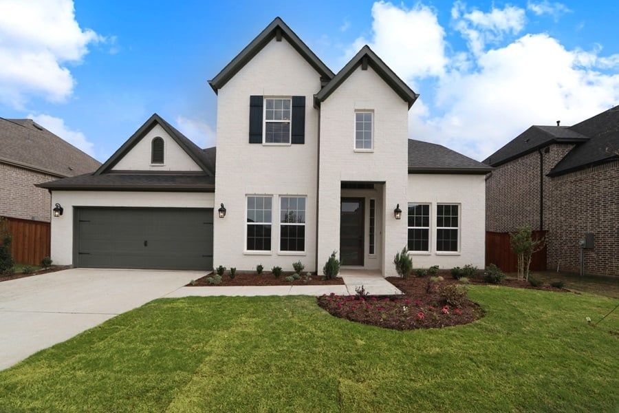 Image 3 of the Madero 77s community in Fort Worth, TX.