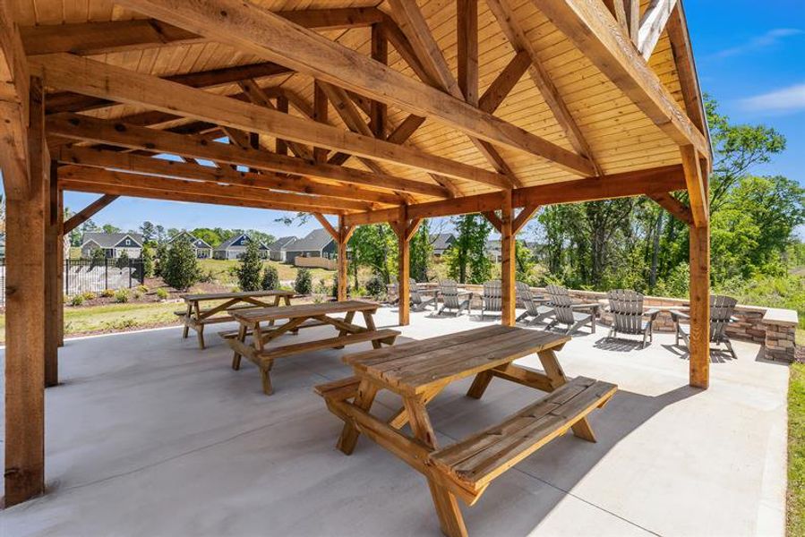 Make memories with s’mores and laughter around the community firepit. Make memories with s’mores and laughter around the community firepit.