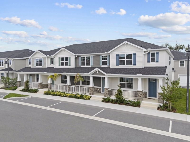 Front exterior of a home in the Hickory Grove community, located in Winter Springs, FL (Image 14).