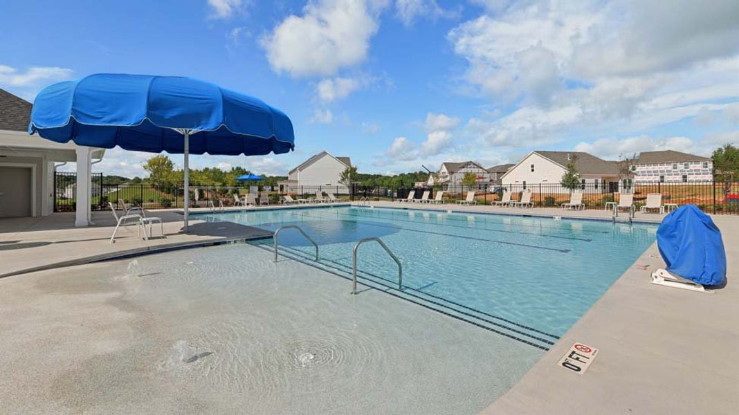 Community amenity available to residents of Sylvan Creek in Denver (Image 2).