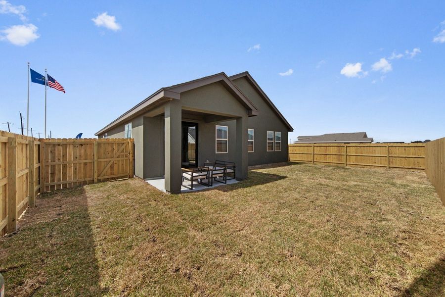 Exterior details of a home in Las Cruces, Alamo (Image 3).