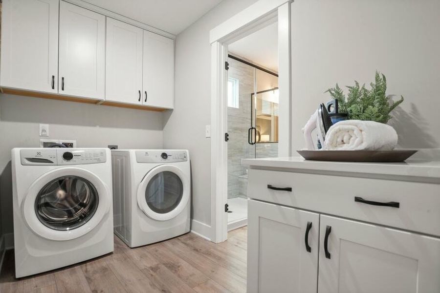 Furnished interior in a model home at Wexford in Elon (Image 12).