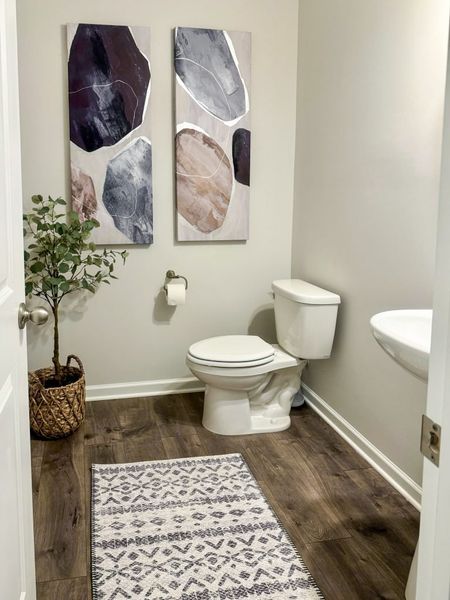 Furnished interior in a model home at Park View Reserve in Mableton (Image 31).